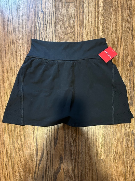 SPANX Dresses & Skirts - SPANX Get Moving Black Athletic Skort NWT XS High Rise Tennis Golf Running Skirt